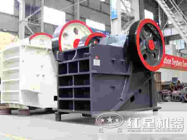 鄂式破碎机(鄂破机)