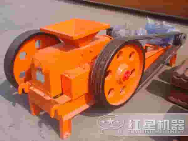 对辊式破碎机