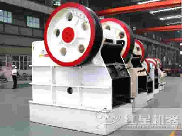 鄂式破碎机(鄂破机)